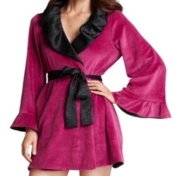 Betsey Johnson Other - Betsy Johnson Velore’ Elegant Magenta and Black Women's Robe